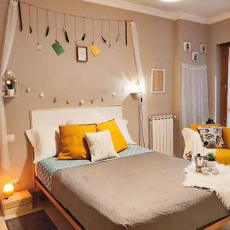Apartment Marika's Cozy With Large Balcony *